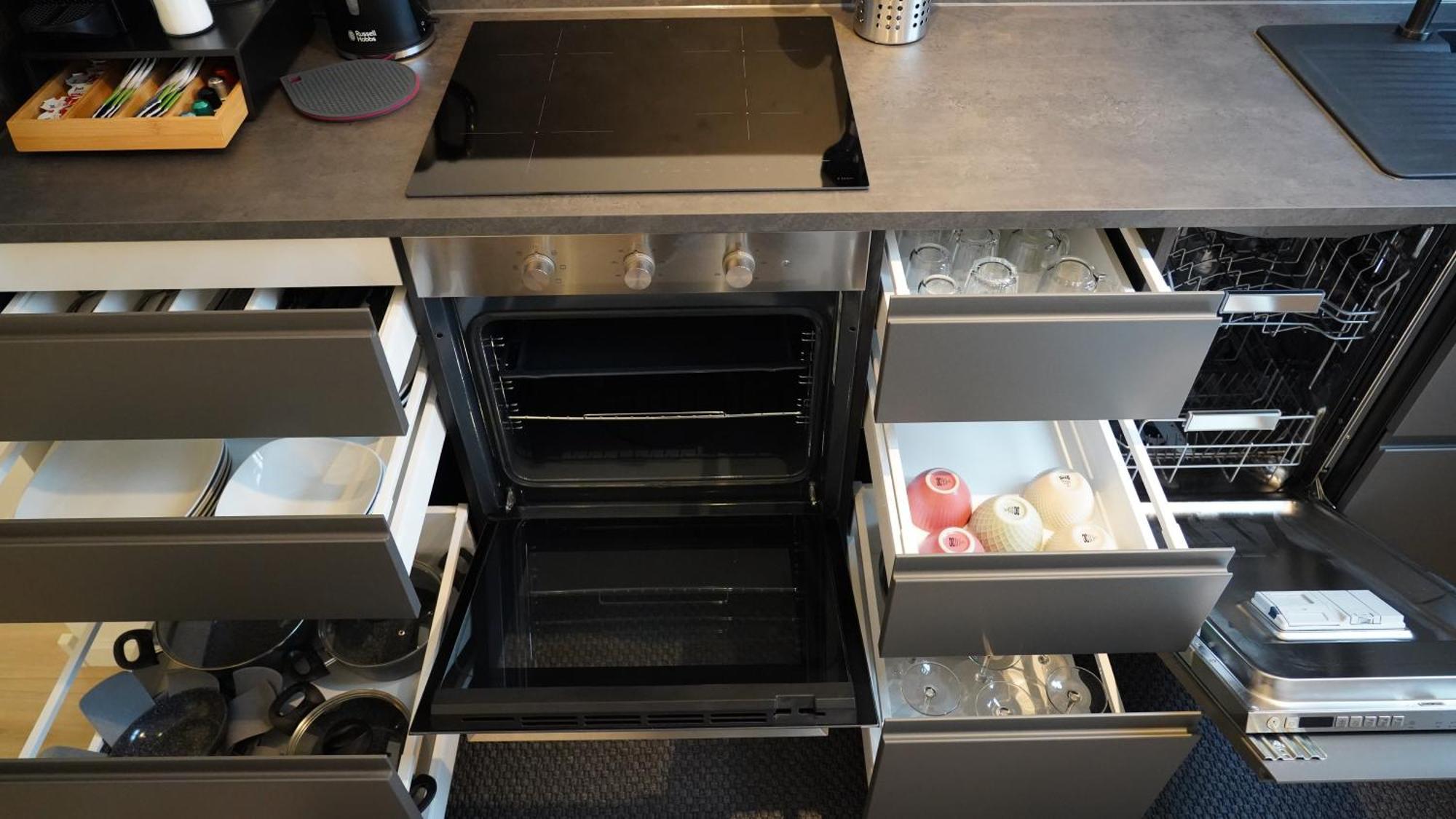 Apartment Zentral & Modern Mit Parkplatz - 30 Min Bis Zur Messe In Koeln Und Duesseldorf